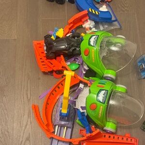 Green and Orange Space Adventure Playset